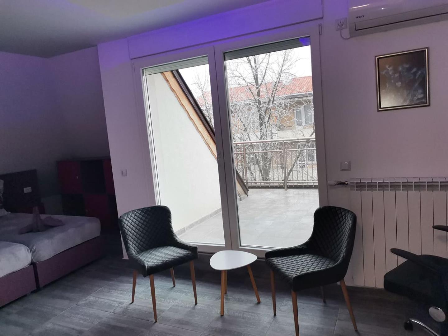 Бутик Хотел Ресторант Брасери И Релакс Зона Сажитариус Kyustendil Exterior photo